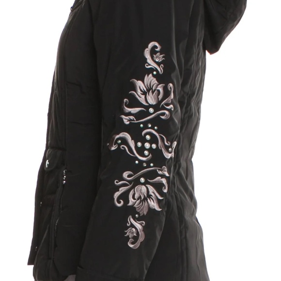 Bogner Ladies Down Ski Jacket embroidered- size 4 - Picture 3 of 8